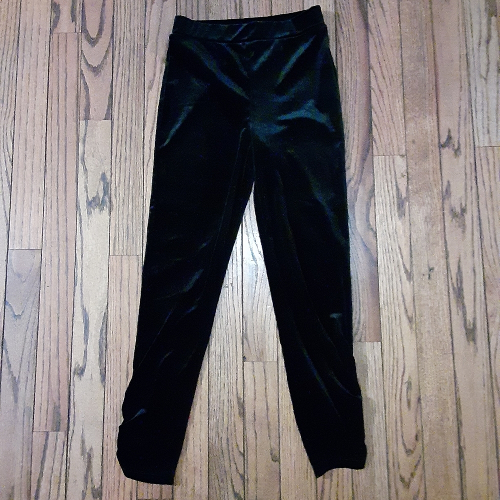 ⭐buy 2 get 1 free⭐Black velvety Disney "D-Signed" pants/leggings